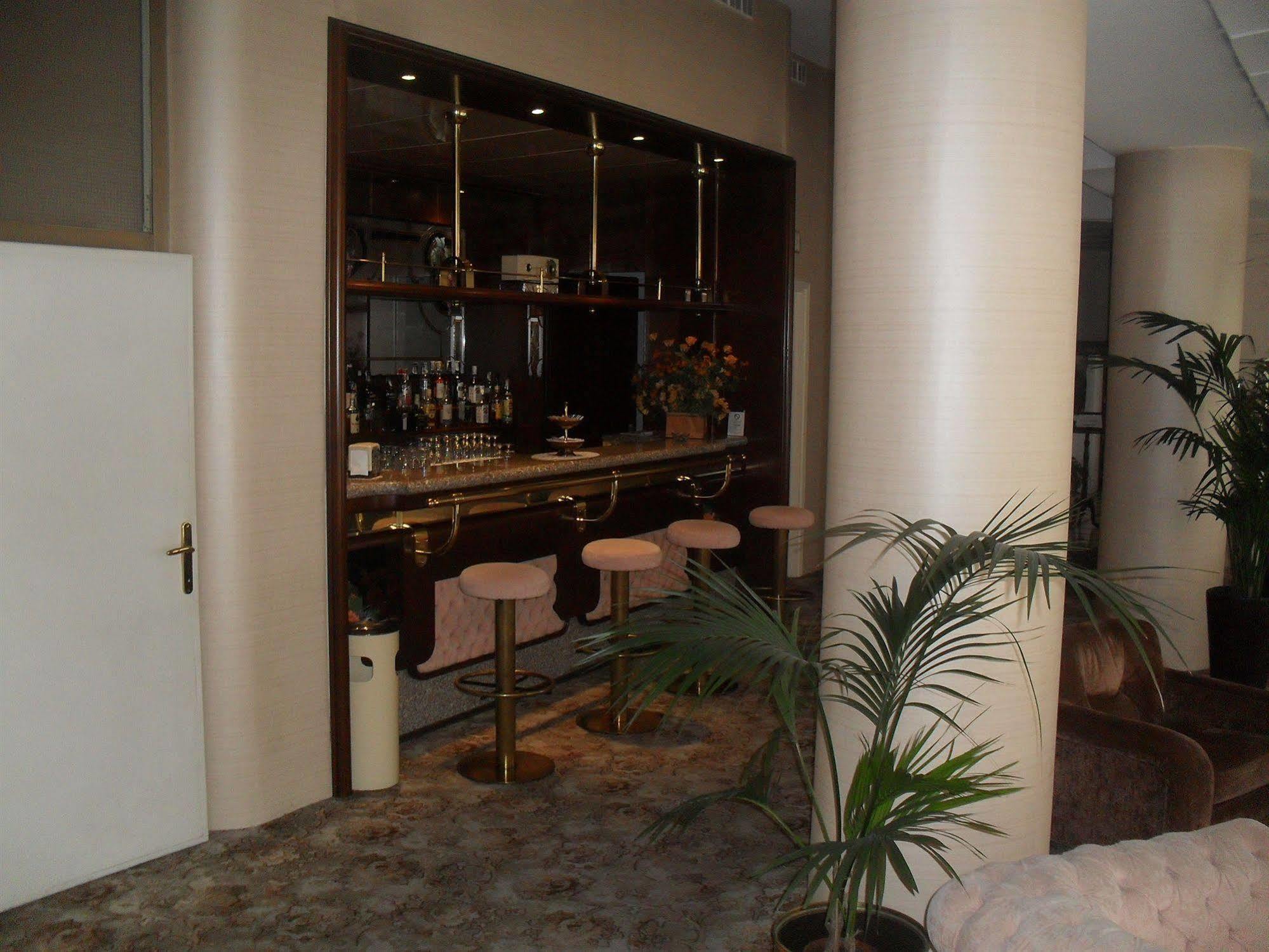 Hotel Antares Arona Exterior photo